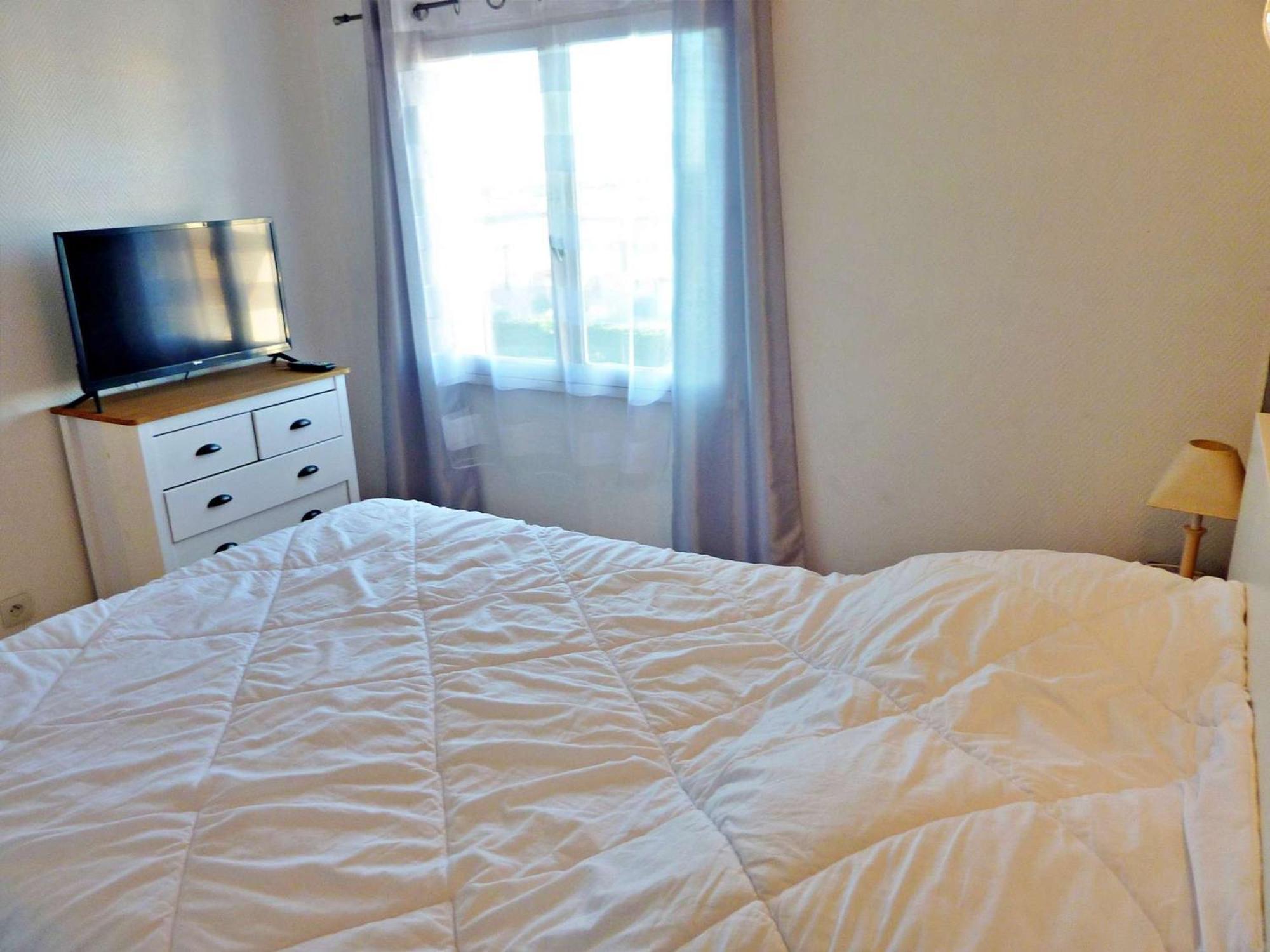 Duplex Renove Avec Clim, Terrasse Et Parking A Marseillan - Fr-1-387-162 Apartment Luaran gambar