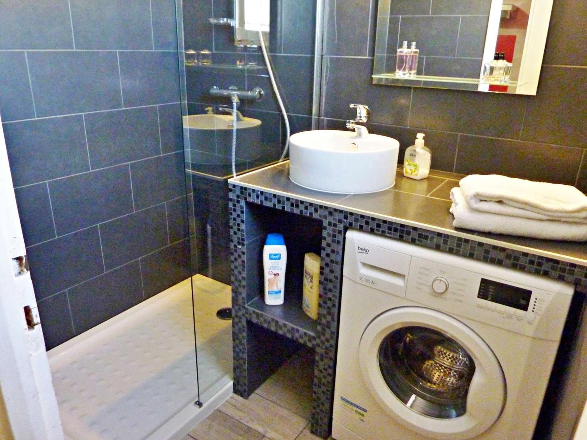 Duplex Renove Avec Clim, Terrasse Et Parking A Marseillan - Fr-1-387-162 Apartment Luaran gambar